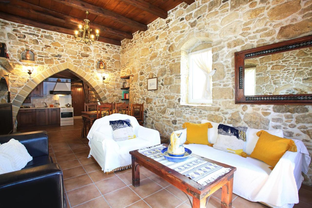 Villa Radamanthis Sivas Exterior photo